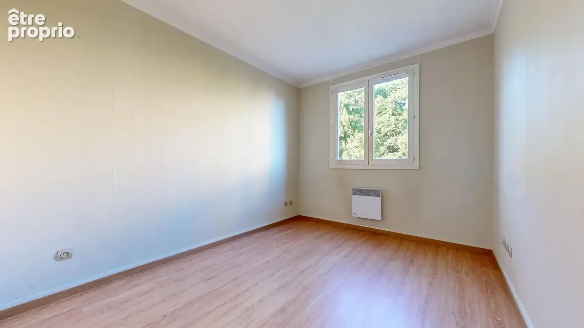 ST DIDIER AU MONT D'OR , Centre Village, grand Appartement de 153m², au calme avec vue à180° - photo 9
