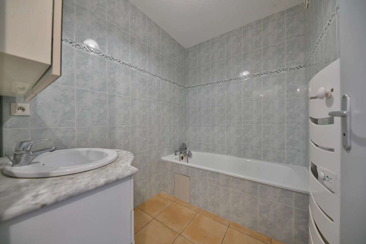Appartement dans Uzès - photo 8