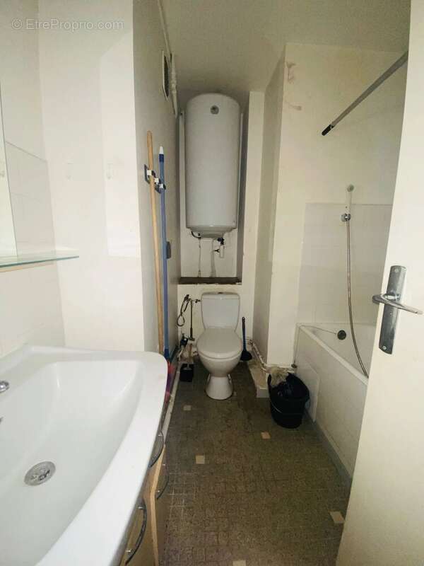 Appartement à MARSEILLE-4E