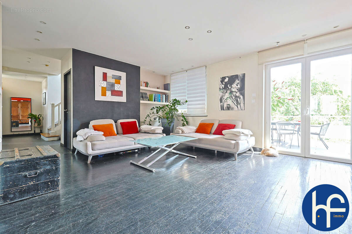 RARE À ESSEY-LÈS-NANCY EN EXCLUSIVITÉ : Maison de caractère • 183 m2 • Jardin privatif - photo 4