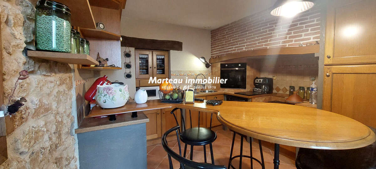 Maison à LAVARE