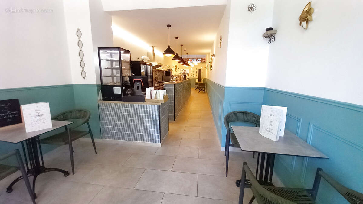 Commerce à LAMALOU-LES-BAINS