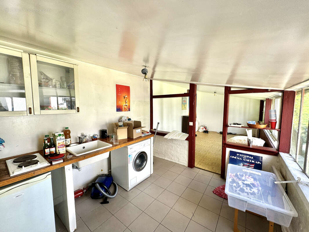 Appartement à CHARENTON-LE-PONT