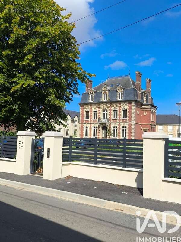 Photo 2 - Appartement à LE PLESSIS-BELLEVILLE