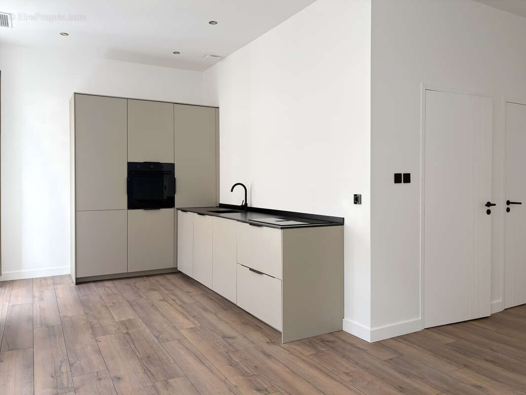Appartement à MARSEILLE-7E