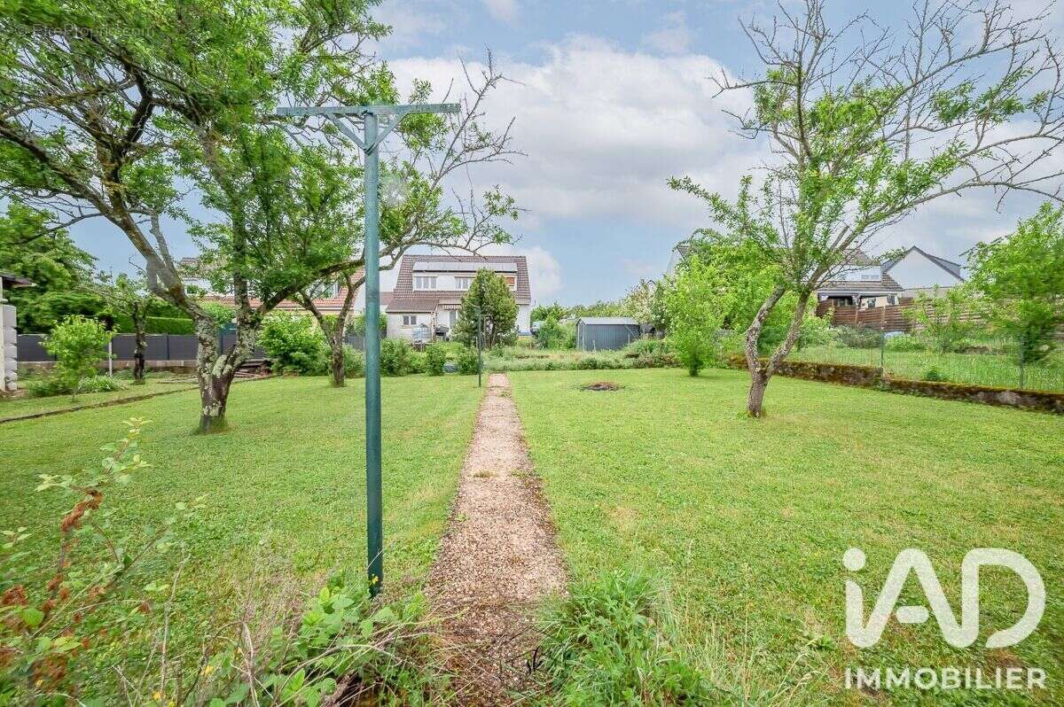 Maison 148 m² à Guenange  - photo 5