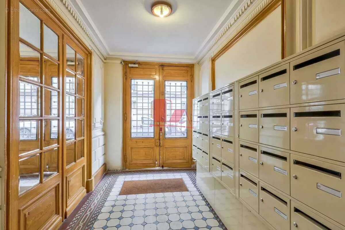 Appartement à ISSY-LES-MOULINEAUX