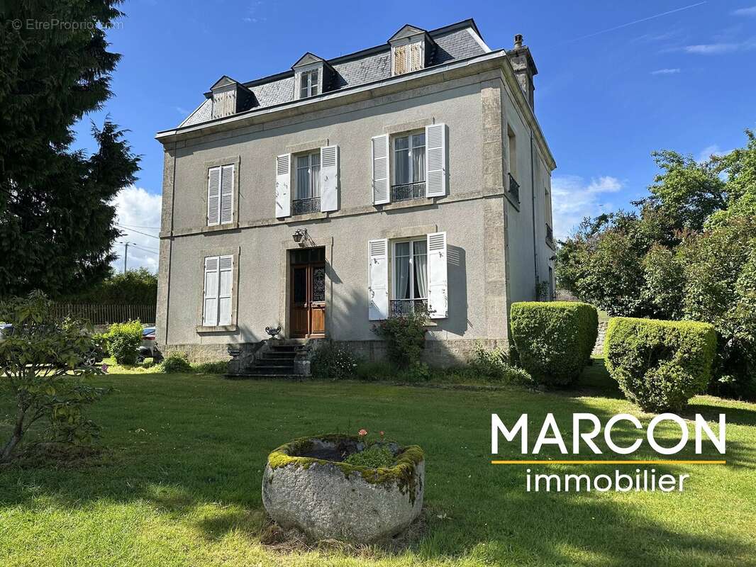 Maison à AUBUSSON