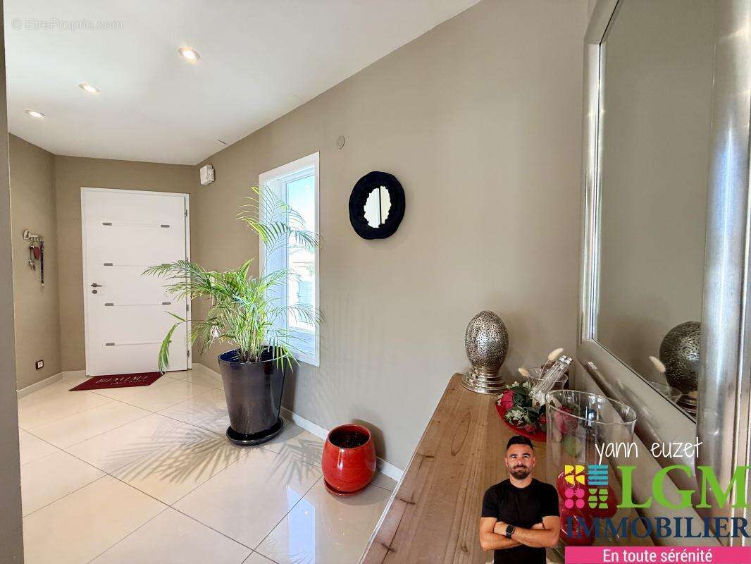 Maison à VILLETELLE