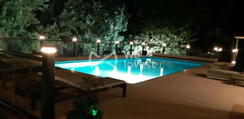 Maison 231 m² à Saint-Maximin-La-Sainte-Baume  - photo 9