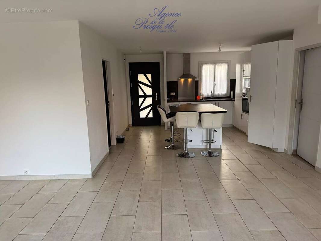Appartement à HYERES