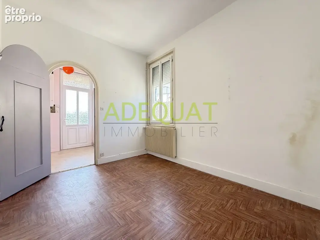 BOURGOIN JALLIEU, grande maison de ville à rénover / terrain de 158m2... - photo 7