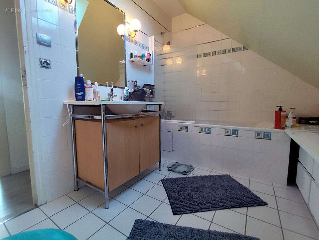 Maison à ACHEUX-EN-AMIENOIS