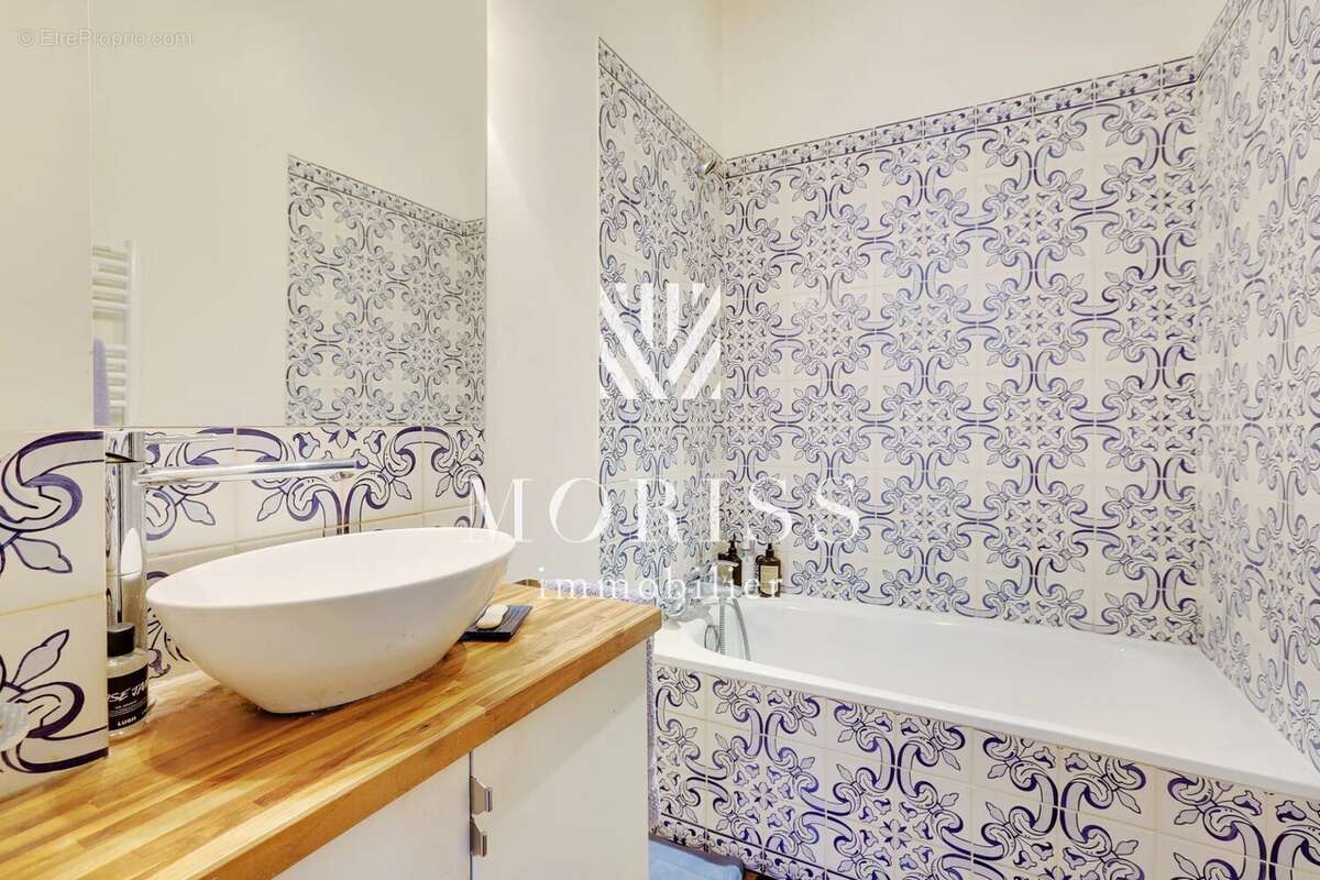 Appartement à PARIS-9E