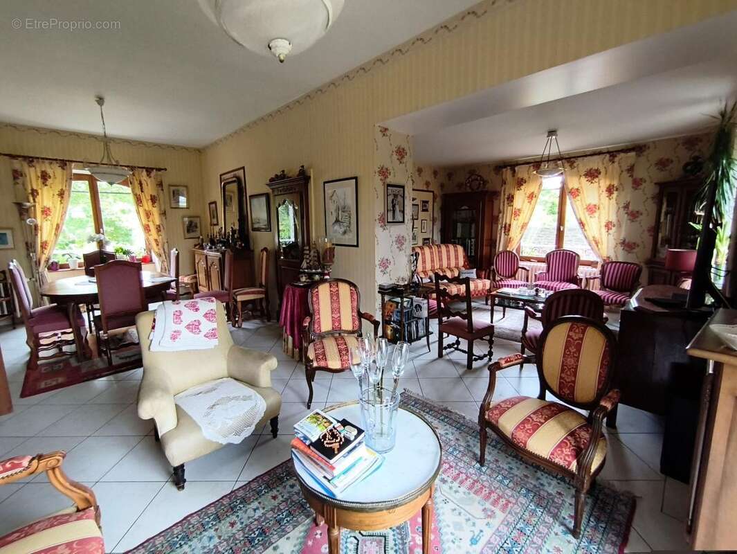 Maison à SAINT-FRAIMBAULT