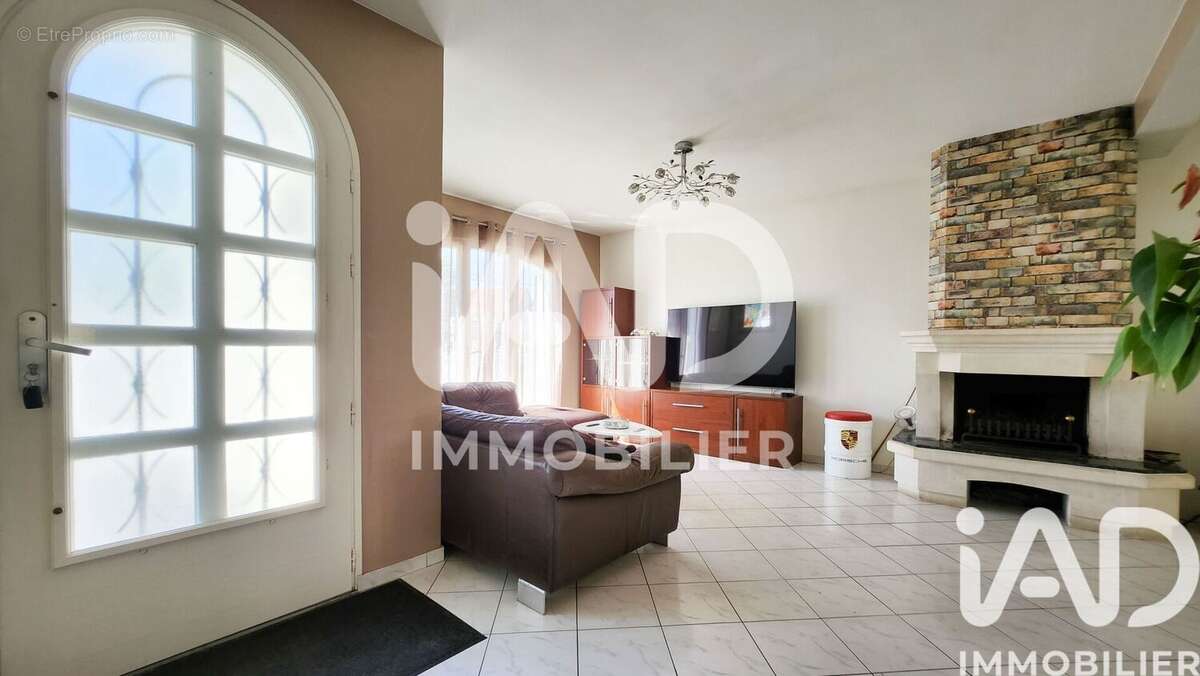 Photo 8 - Maison à OZOIR-LA-FERRIERE