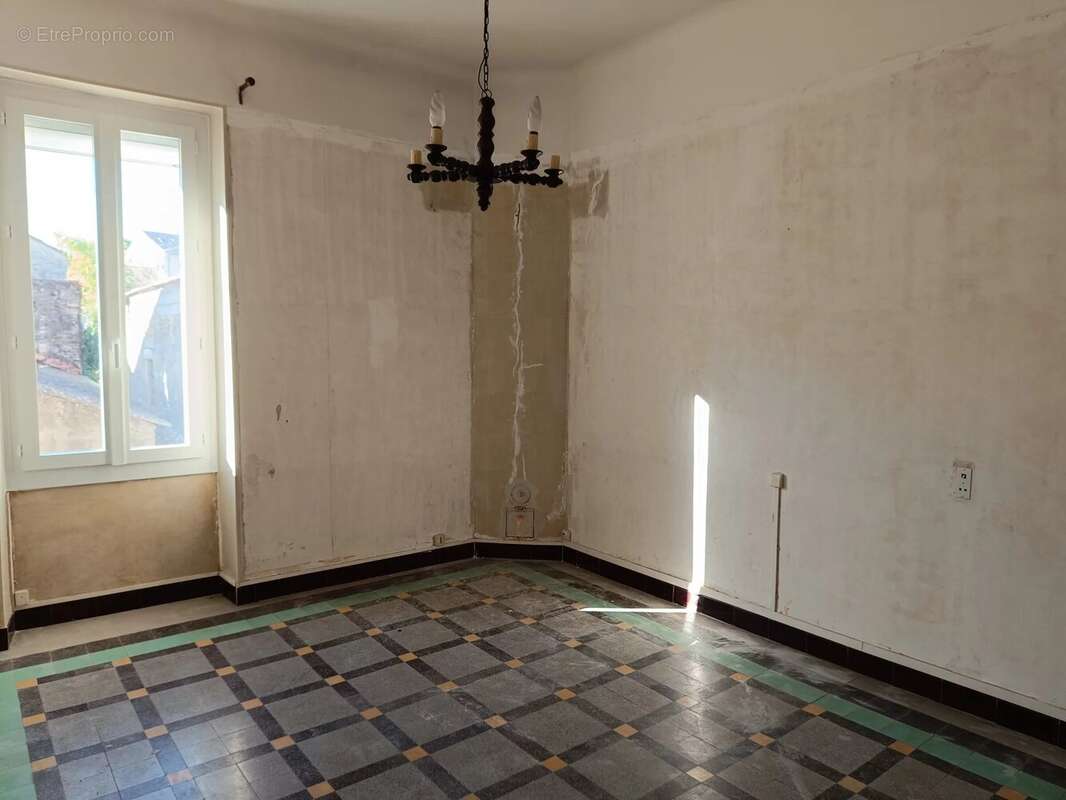 Maison à ROQUEMAURE