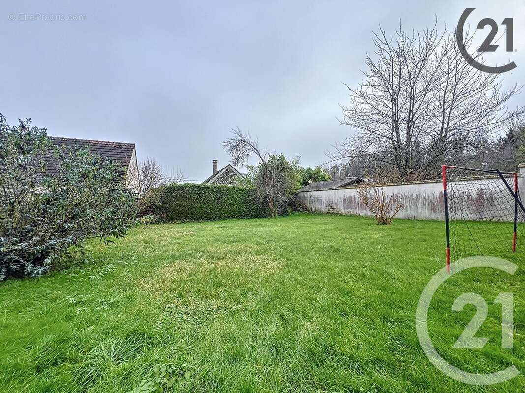 Maison à NOISY-RUDIGNON