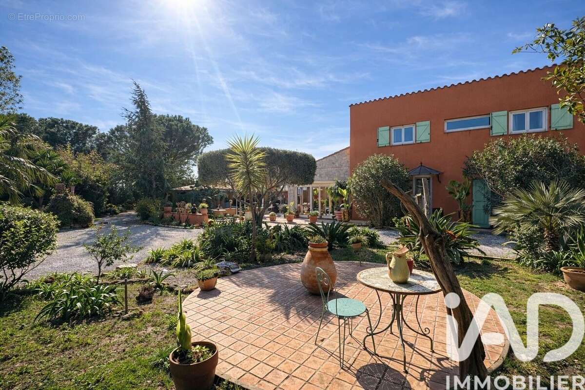 Maison 159 m² à Pia  - photo 3