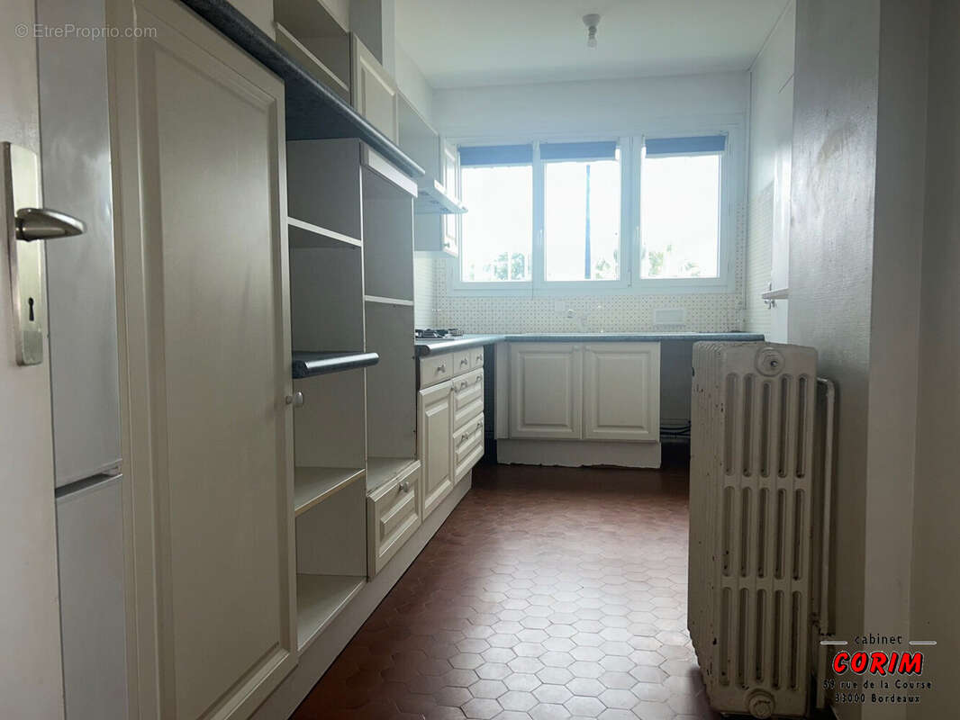 Appartement à BORDEAUX