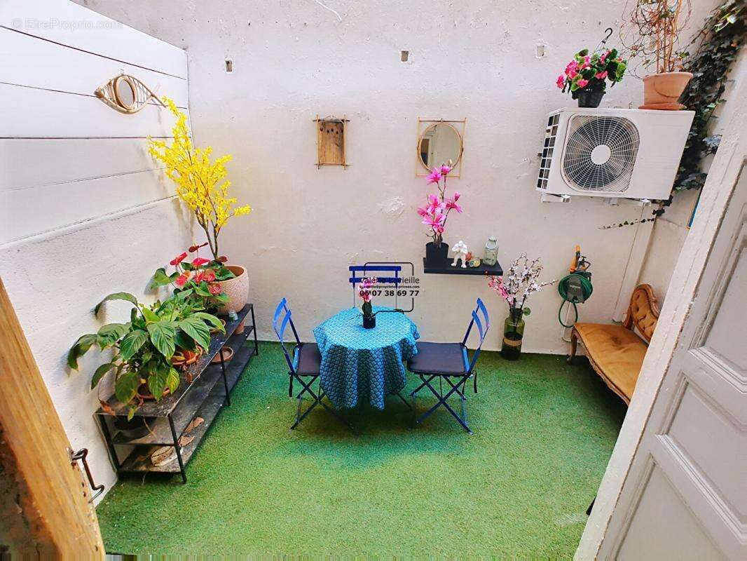 Appartement à MARSEILLE-1E