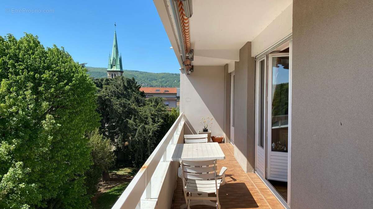 Appartement à FONTAINES-SUR-SAONE