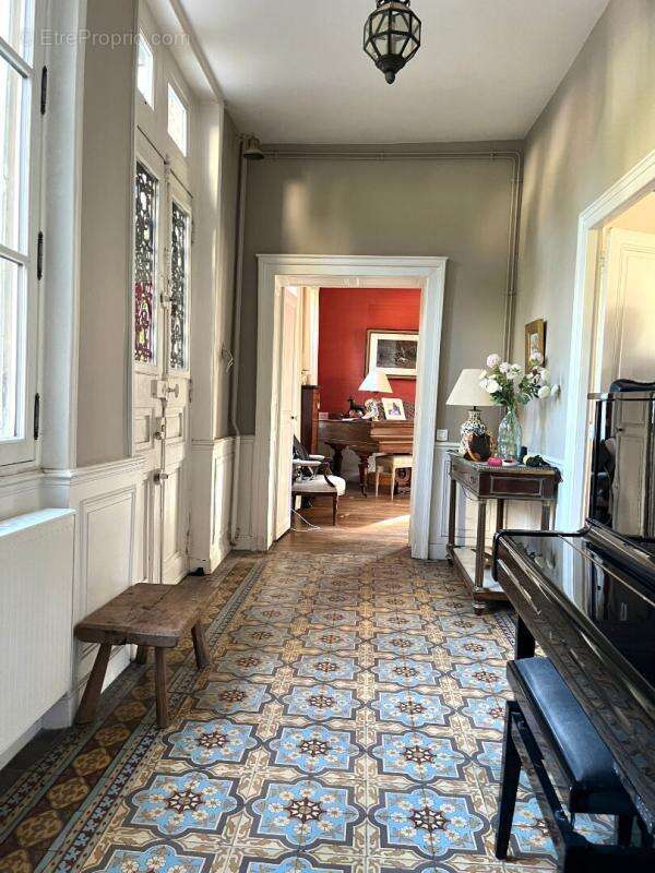 Maison de Maître :10 pièce(s) 288 m2 - Terrain 959m² - photo 7