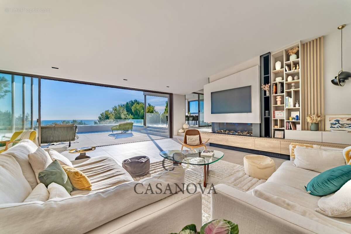 Villa contemporaine vue mer avec piscine et appartement indépendant à Sète Mont Saint-Clair - photo 3