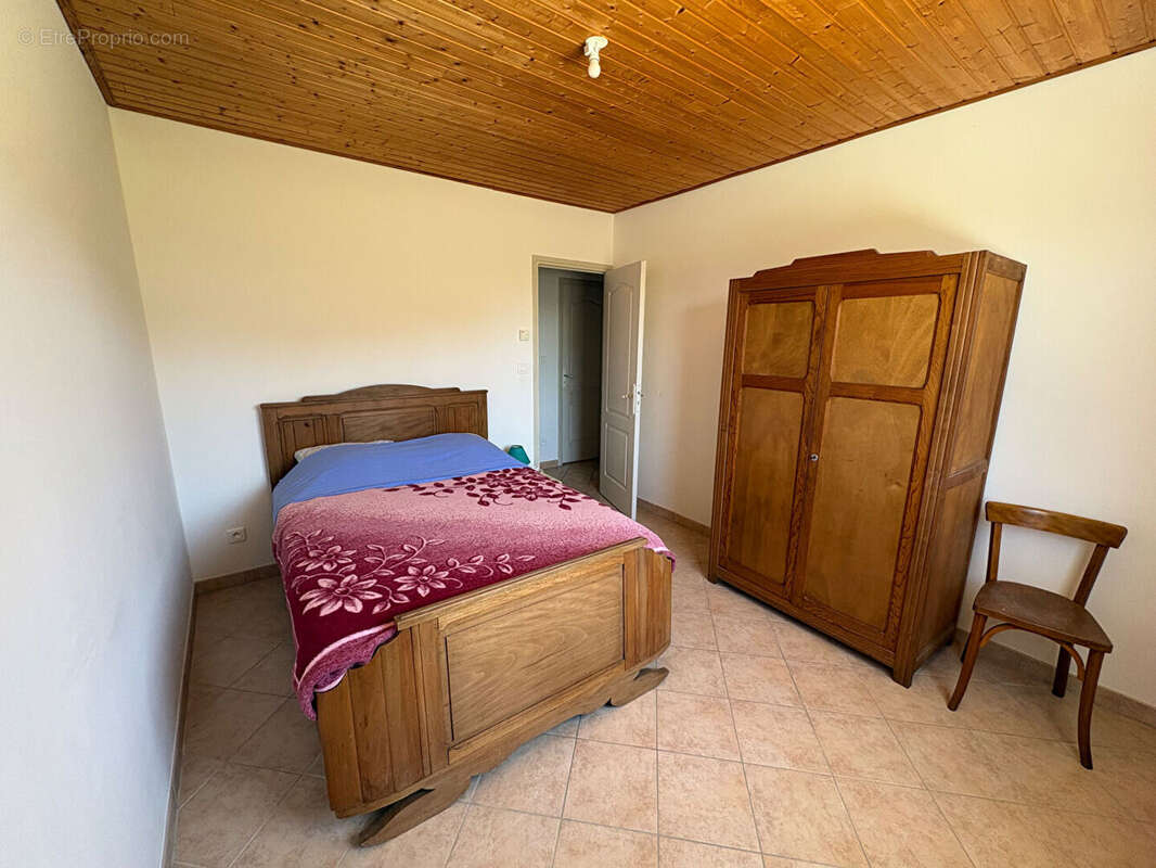 Maison 132 m² à Charnizay  - photo 8
