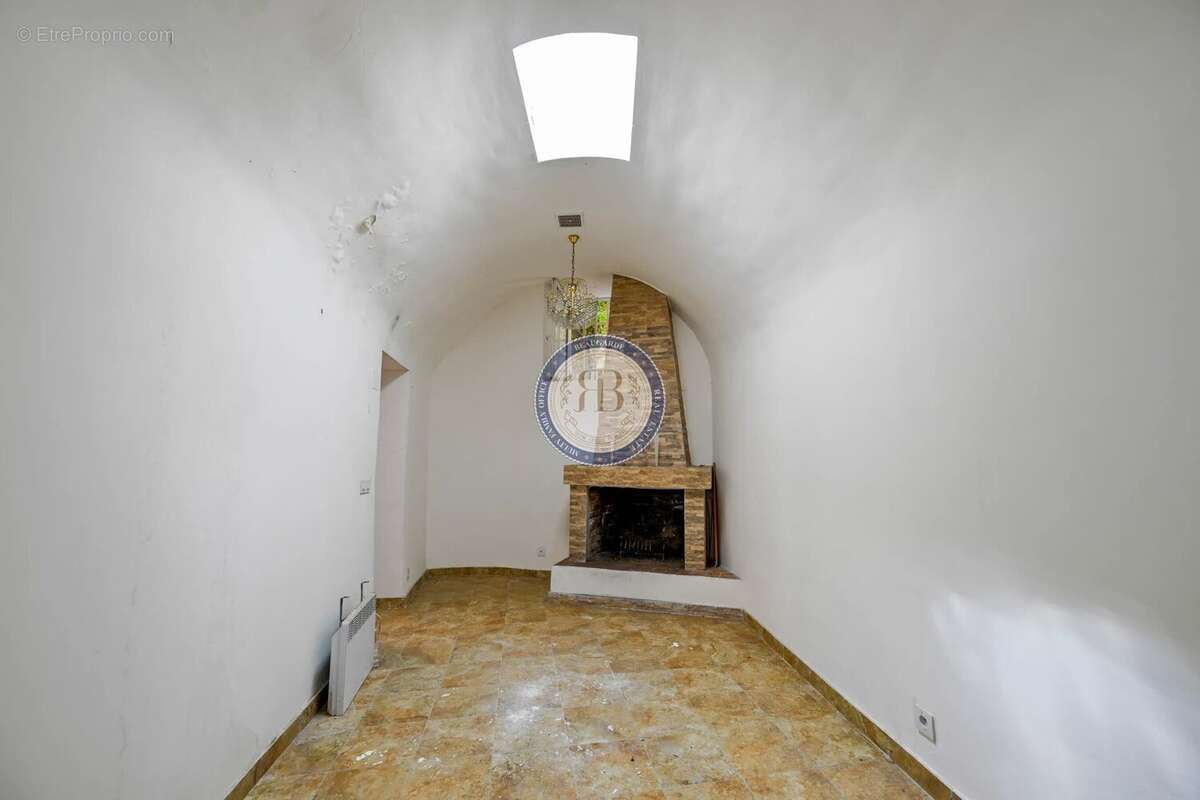 Maison à VALLAURIS