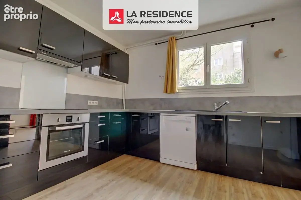 Appartement 70 m² à Cergy  - photo 3