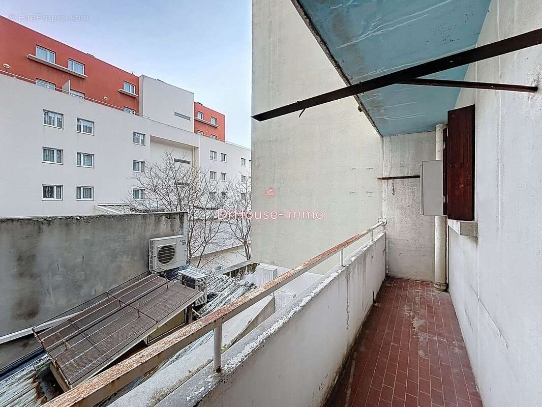 Appartement à MARSEILLE-8E