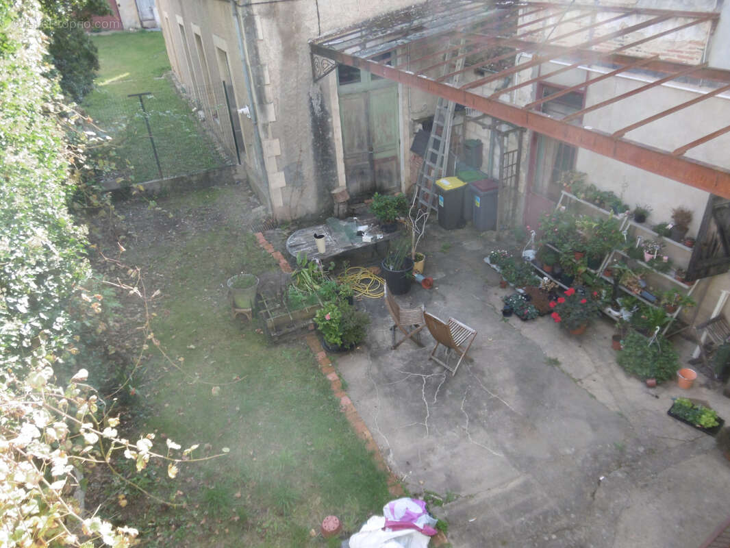 Appartement à NERONDES