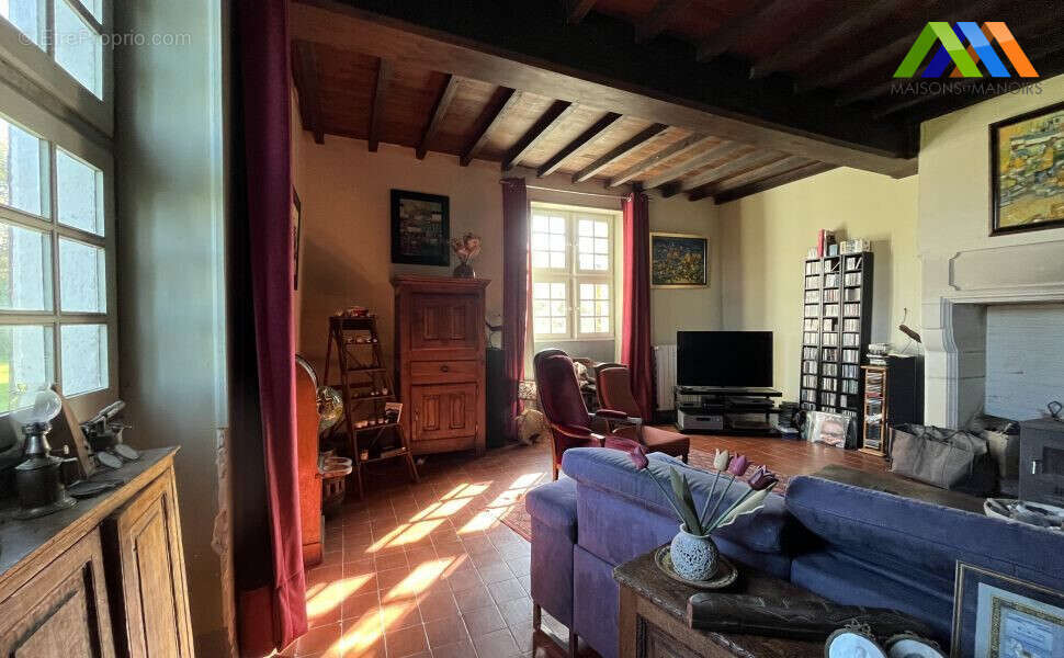 Maison 275 m² à Hagetmau  - photo 8