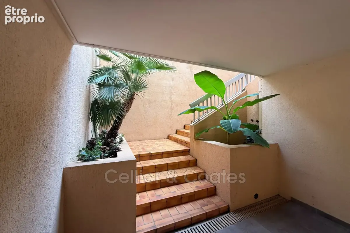 Appartement 58 m² à Bormes-Les-Mimosas  - photo 2