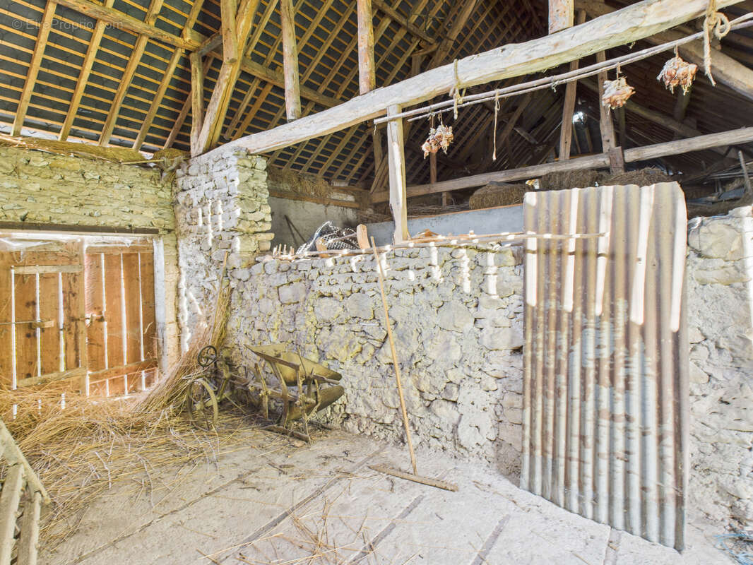 Maison à VEREL-PRAGONDRAN