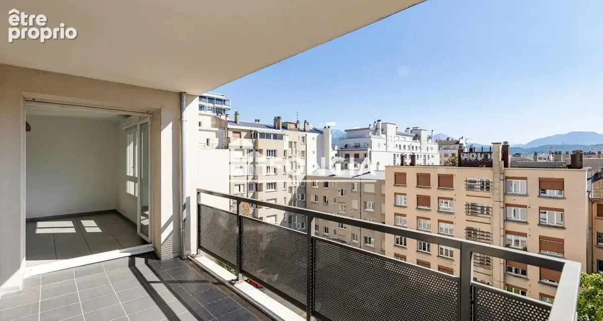  Appartement T3 avec vue dégagée – Avenue Albert 1er de Belgique, Grenoble - photo 2