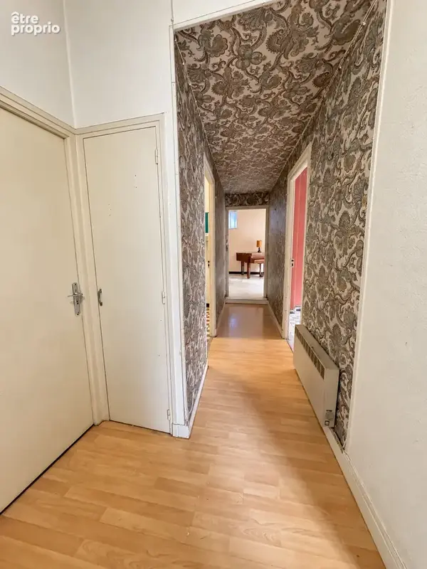 Appartement 5 pièces avec cave plein cœur du centre - photo 2