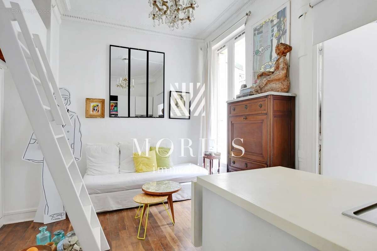 Appartement à PARIS-18E