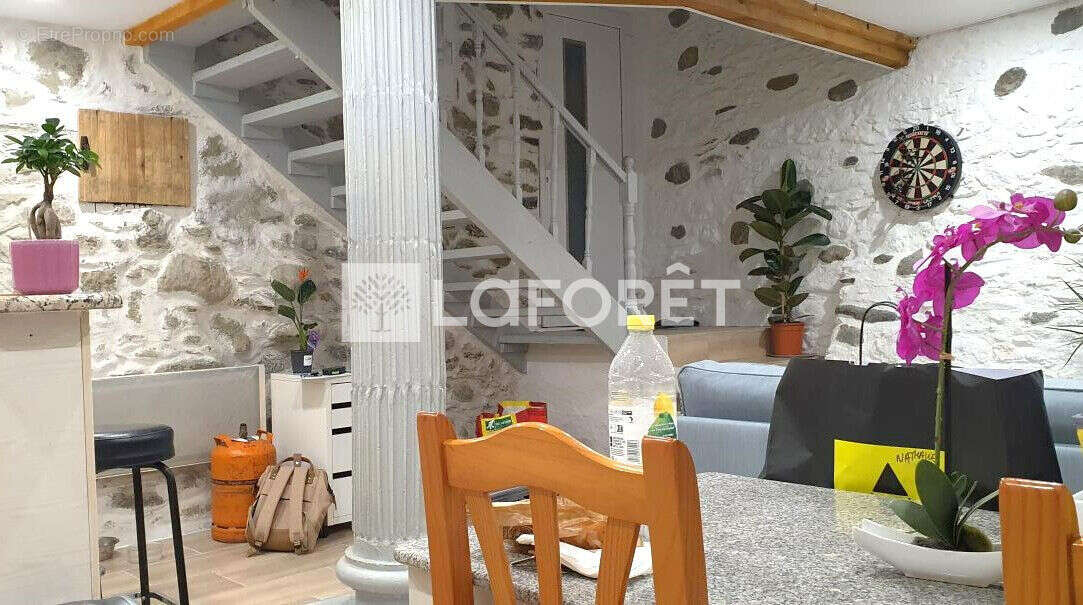 Immeuble de 7 Appartements rénovés avec élégance - photo 3