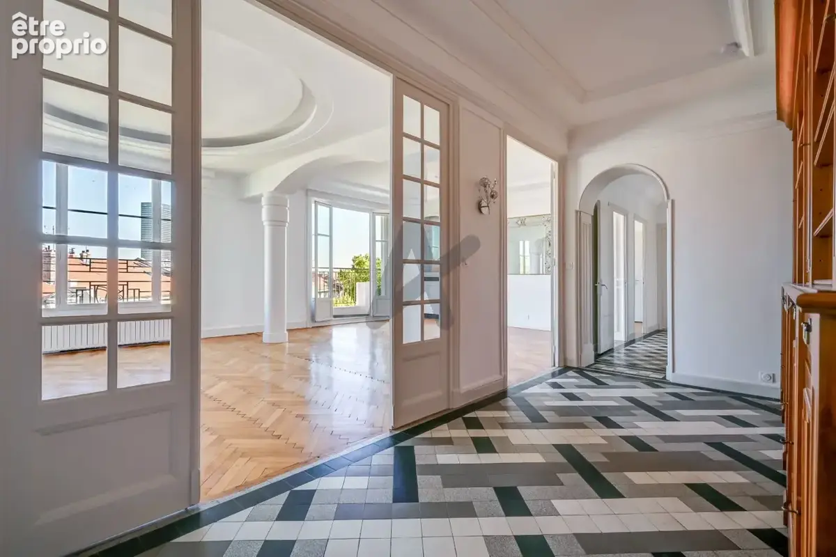 LYON 7e SAINT LOUIS.Appartement familial avec balcon et stationnement - photo 2
