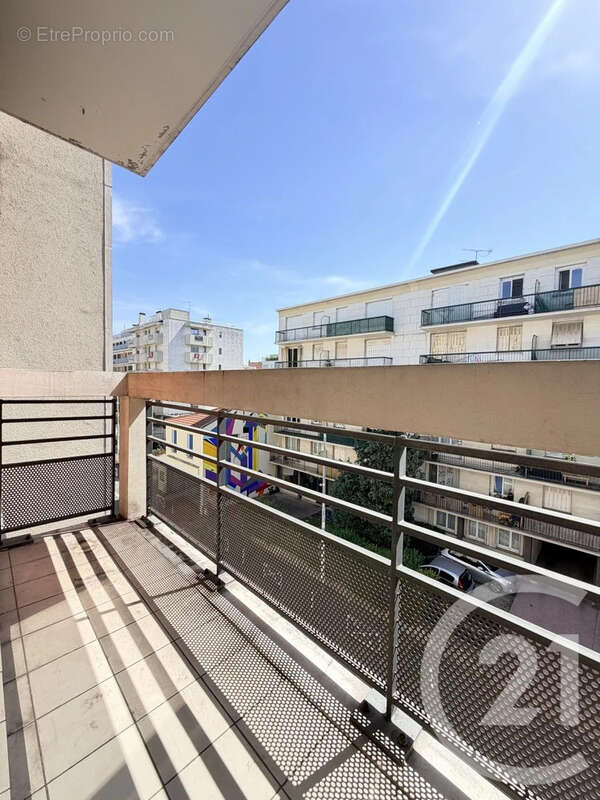 Appartement à MONTROUGE