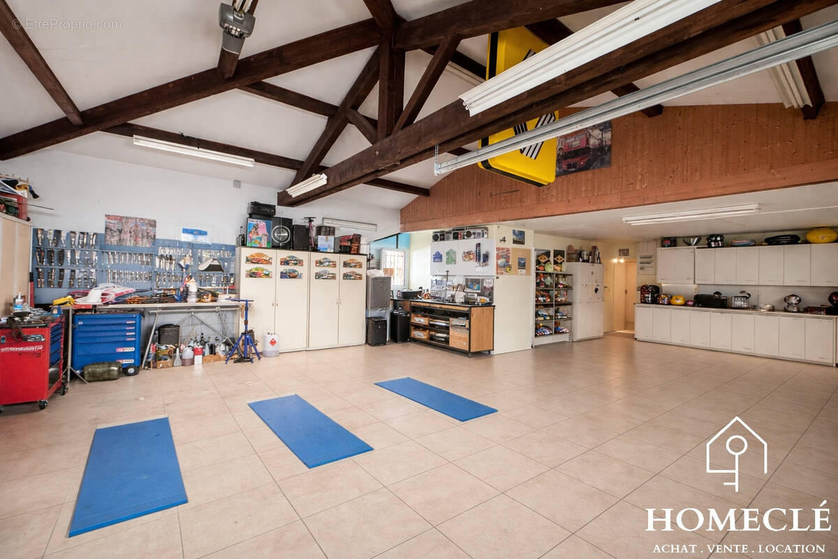 Appartement à MONTMERLE-SUR-SAONE