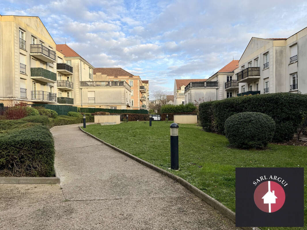 Appartement à BUSSY-SAINT-GEORGES