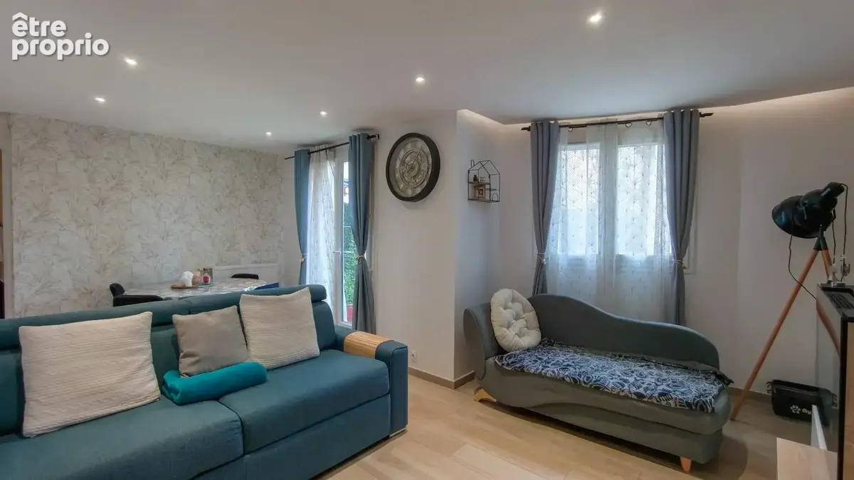 Appartement 3 pièces 72 m² à vendre à Lognes (77185) - photo 2