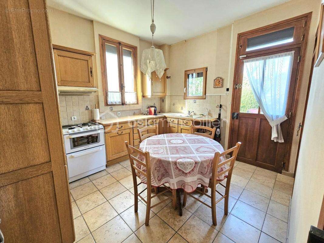 Pavillon possible 2 logements et 4 chambres 156m² garage jardin 340m² - photo 12