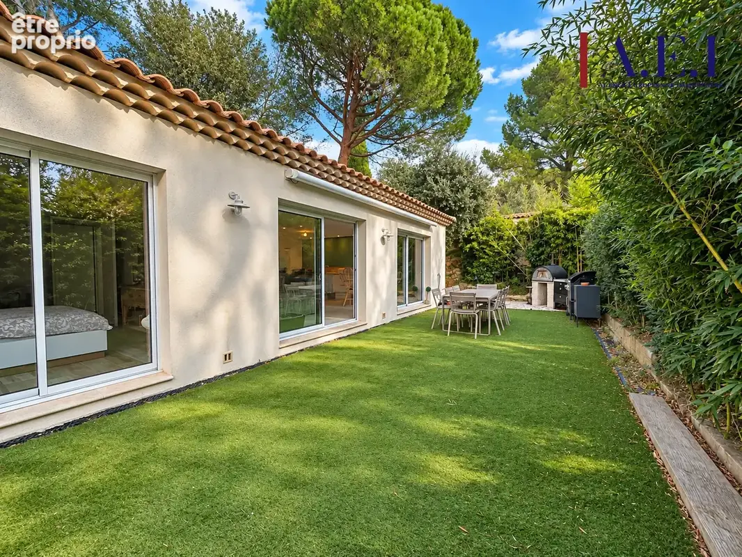 Le Brusc - Maison de plain pied de 2024 - photo 1