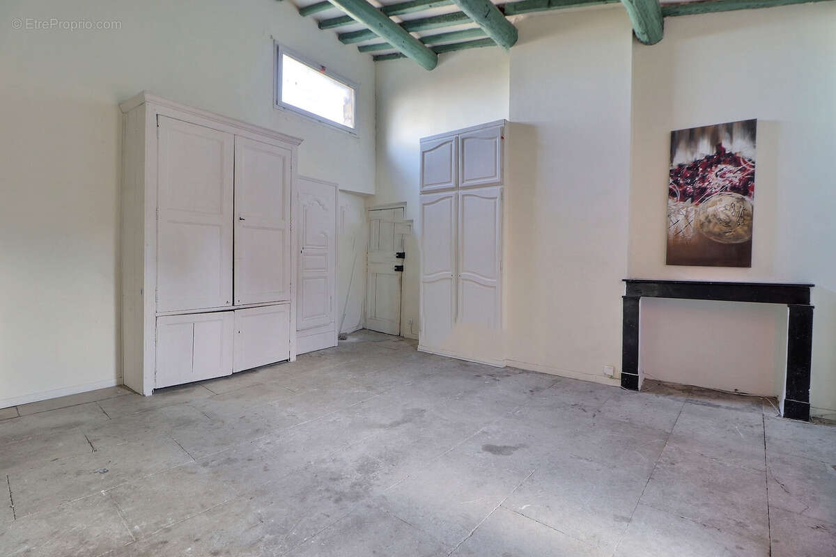 Maison à SAINT-BRES