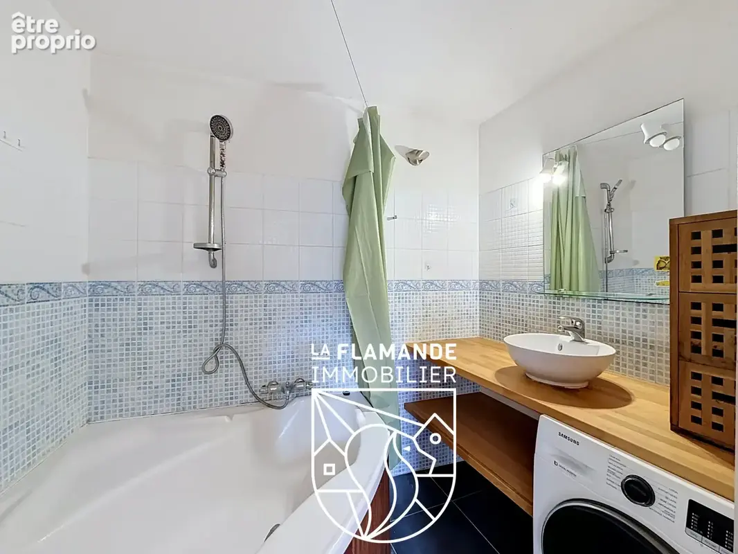 VIEUX-LILLE — Appartement T2 de 55 m2 avec terrasse en jouissance exclusive - photo 6