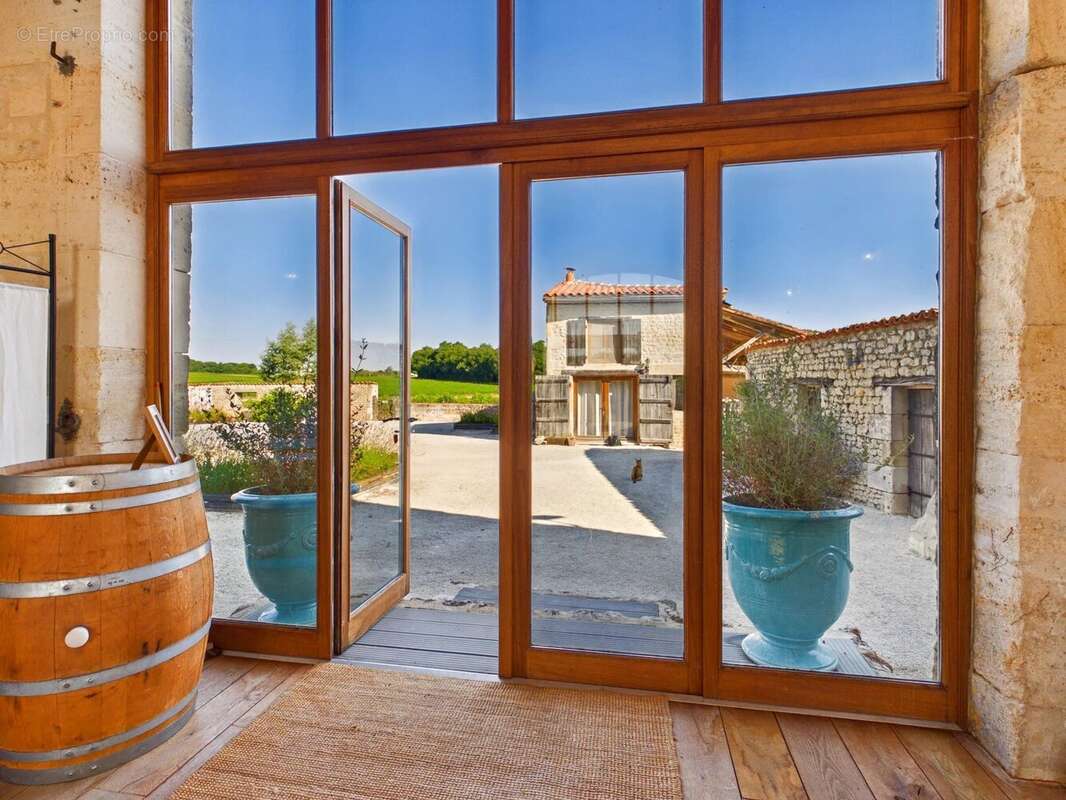 Magnifique manoir de 10 chambres , piscine et 2 maisons d'amis - photo 29